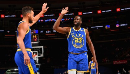  福克斯关键时刻连得五分国王客场掀翻勇士  