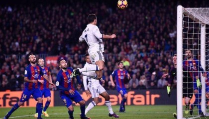  意甲金靴争夺战劳塔罗领跑射手榜  