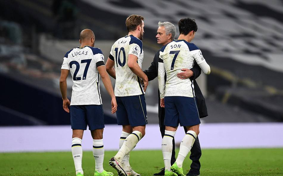  利物浦逆转绝杀热刺登顶积分榜  